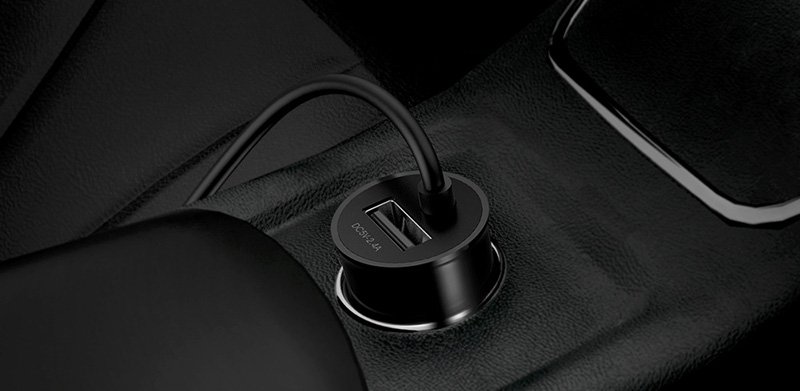 adaptor auto Rhea Series RCC-401 1xUSB + 3xUSB 5,5A